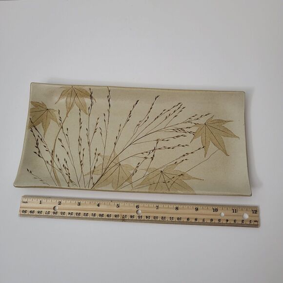 KALEIDOSCOPE POTTERY Rectangular Tray Beige Botanical Leaf Design Stoneware - Picture 4 of 7